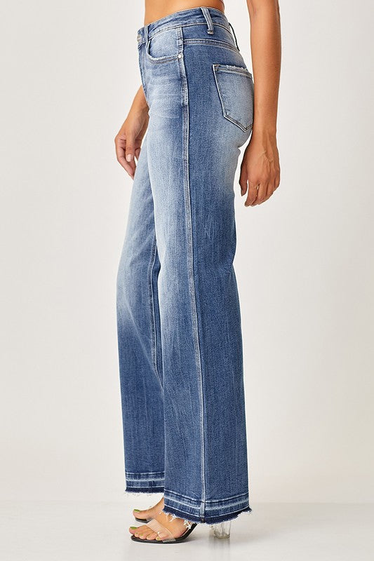 Risen Wide Straight Jeans