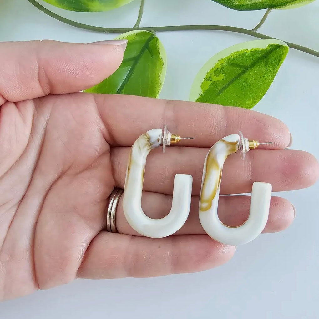 Joanna Hoops - Latte