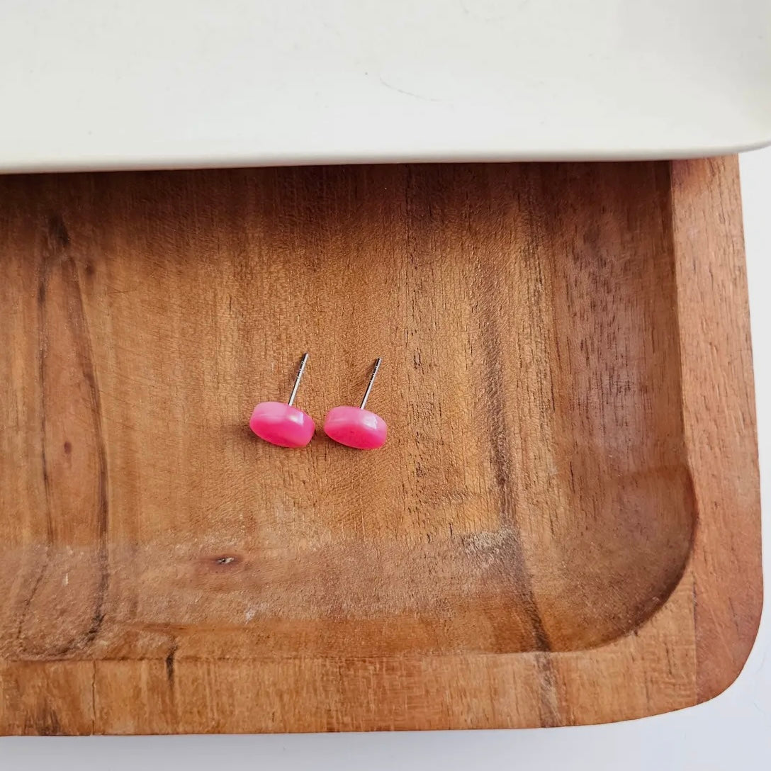 Kate Studs - Hot Pink