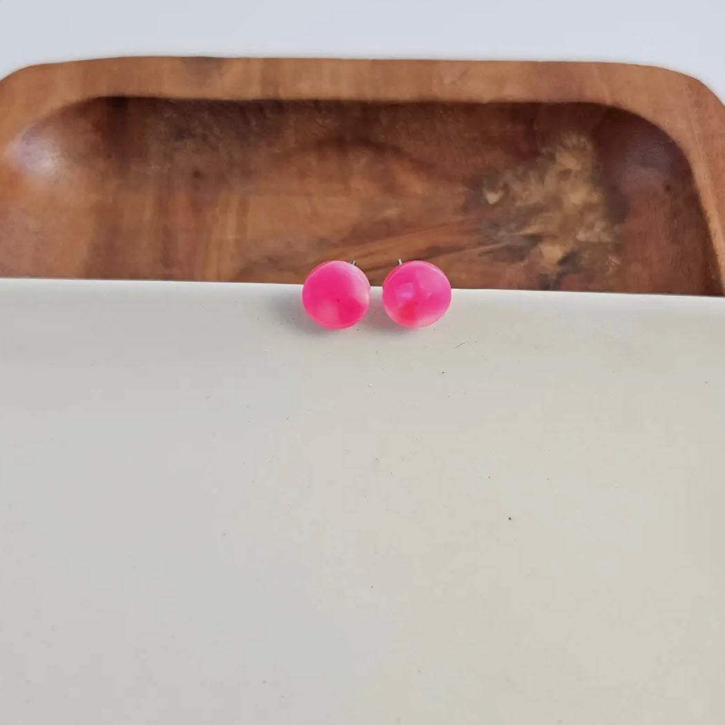 Kate Studs - Hot Pink