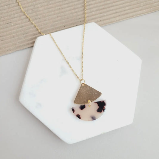 Ava Necklace - Blonde Tortoise
