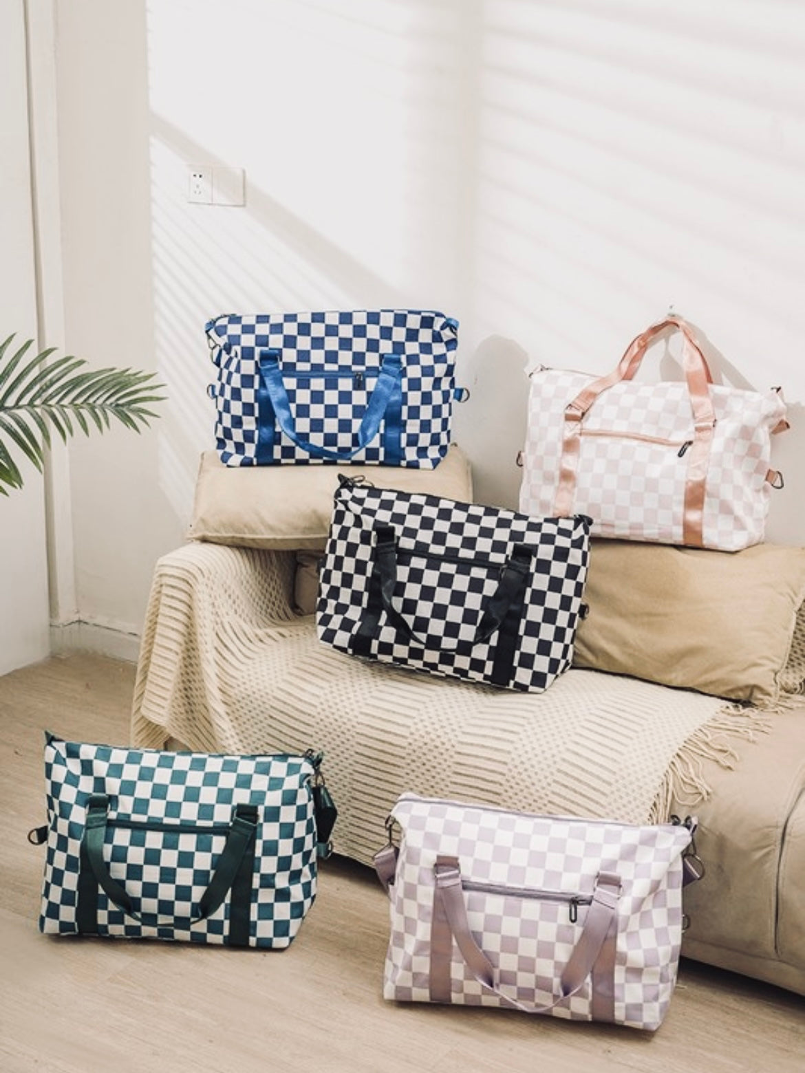 Rose Checkered Travel Bag